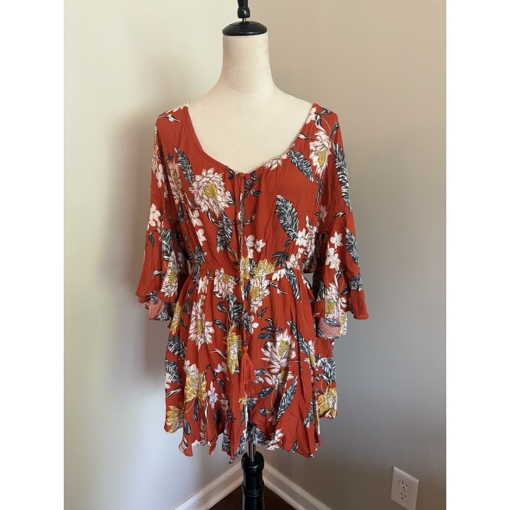 Umgee NWT Floral Flutter Sleeve Romper Women's Jumpsuit Outfit Shorts Large